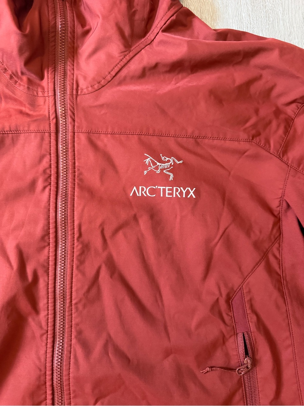 Arc'teryx Men's Brick Red Hooded Windbreaker Jacket Sz L *Minor Flaw* See Detail - Picture 7 of 14